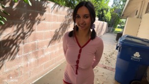 OUTDOOR SQUIRTING WITH  BEST FRIEND HAILEY ROSE- CUM ON TOES- (IG: @HAILEYROSEFCKS)